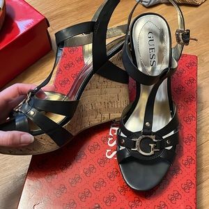 GUESS wedges